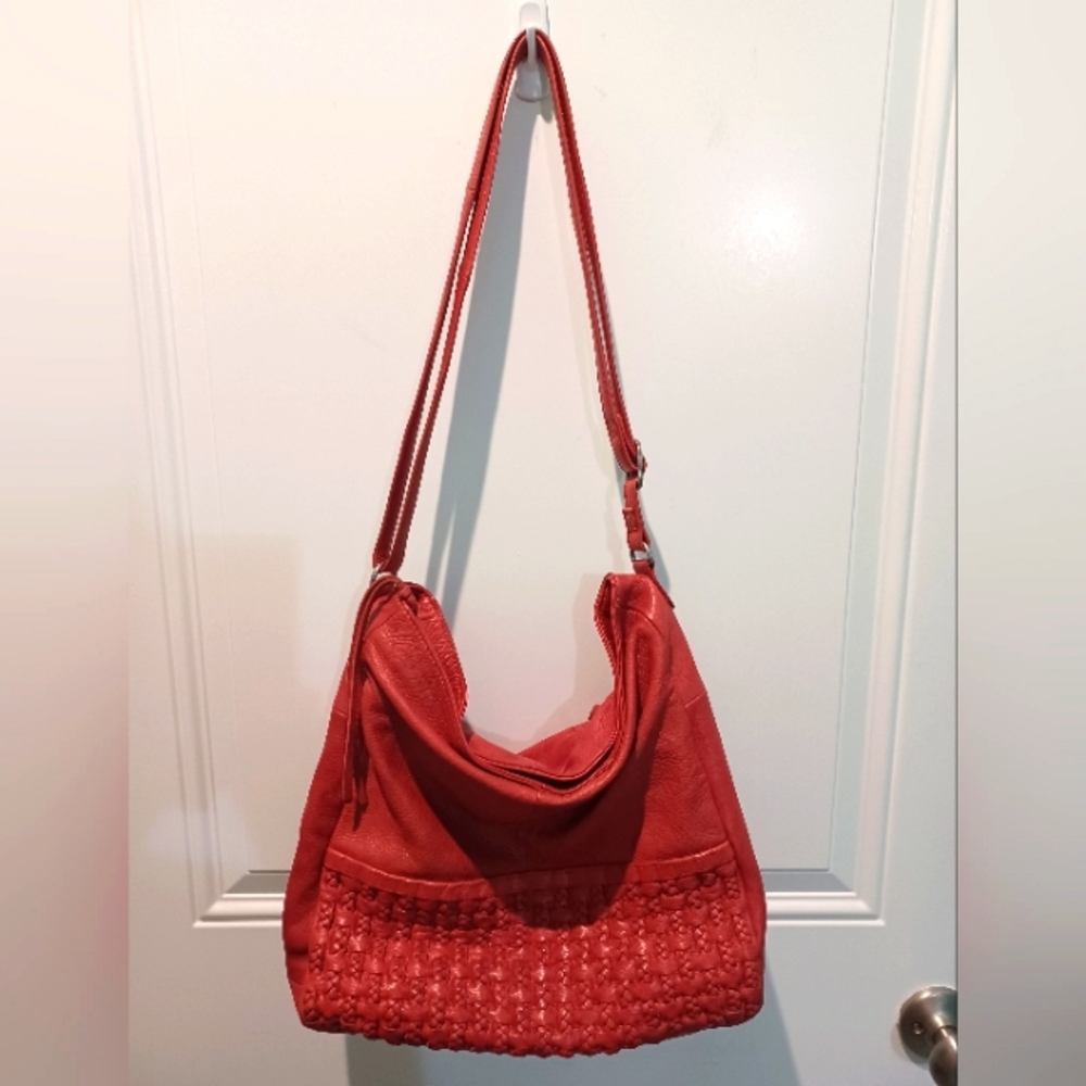 SUNDANCE DAY & MOOD LIGHT BROWN LEATHER SHOULDER BAG!